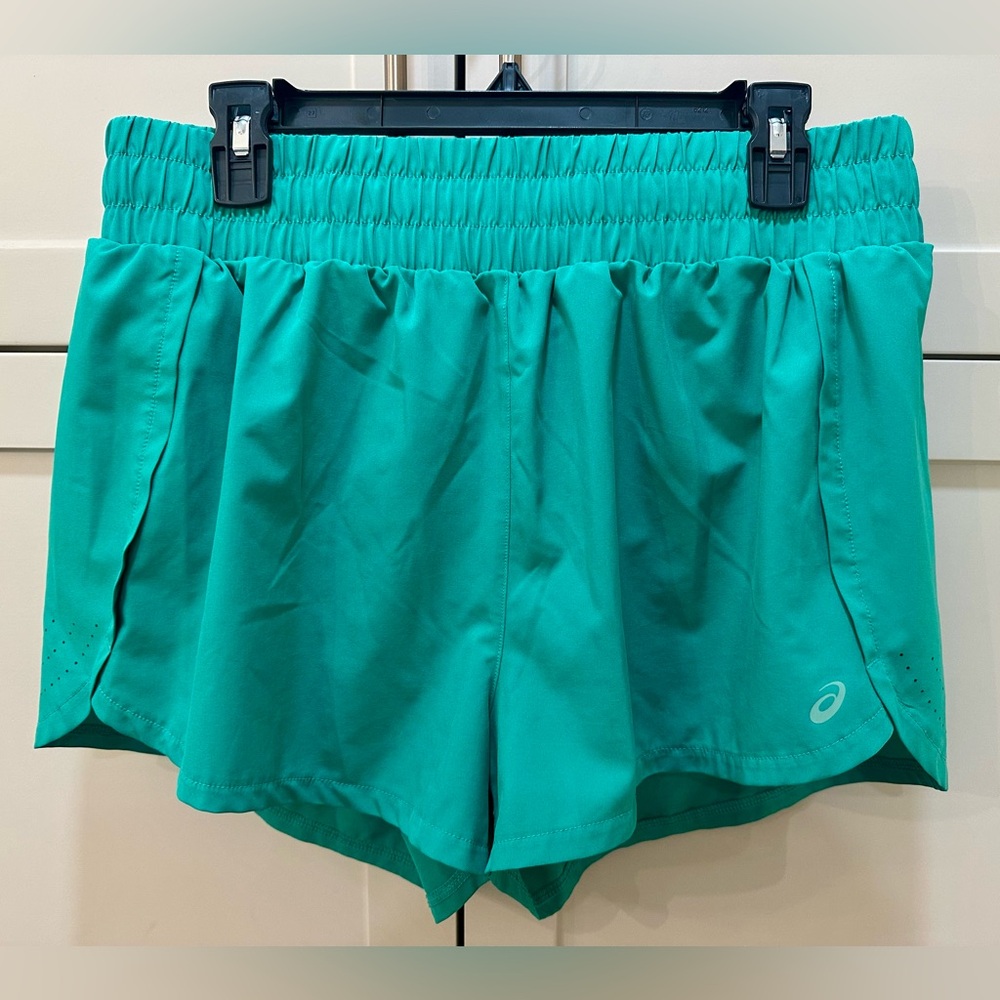 Asics Women's Vibrant Green Athletic Shorts